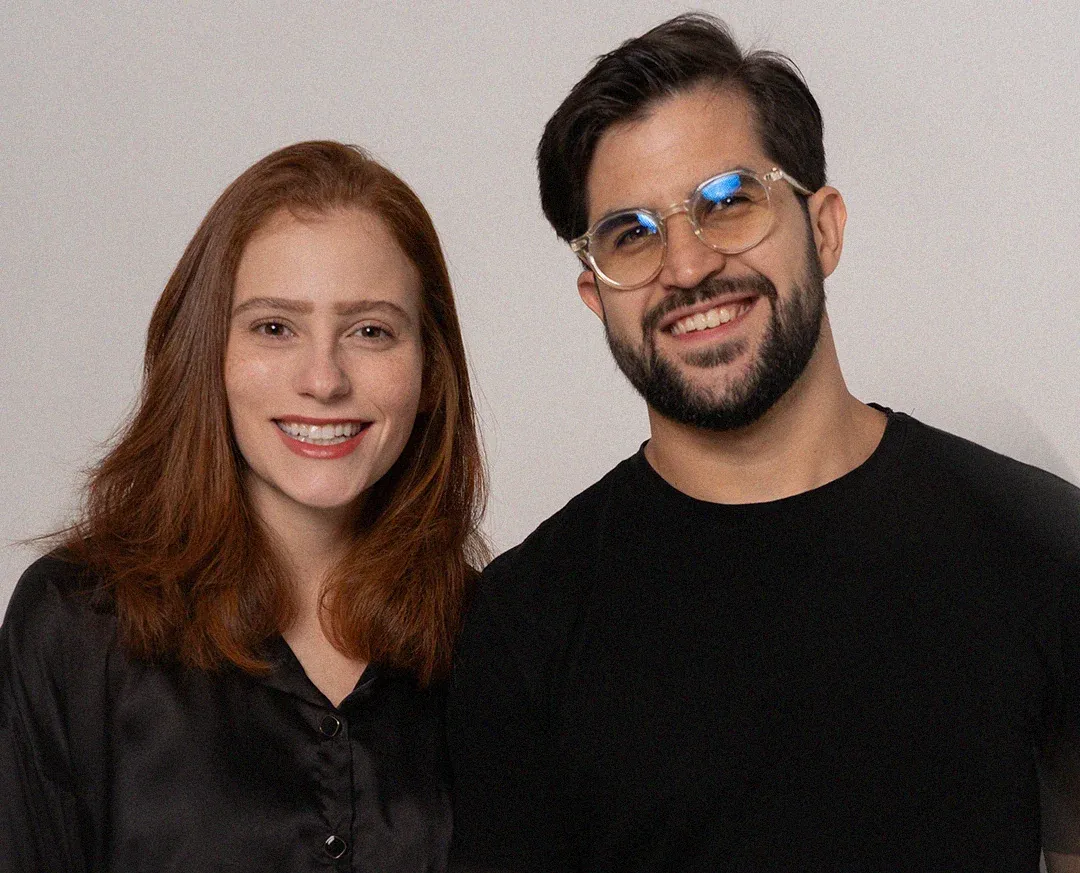 Matheus and Iasmin Holoth smiling